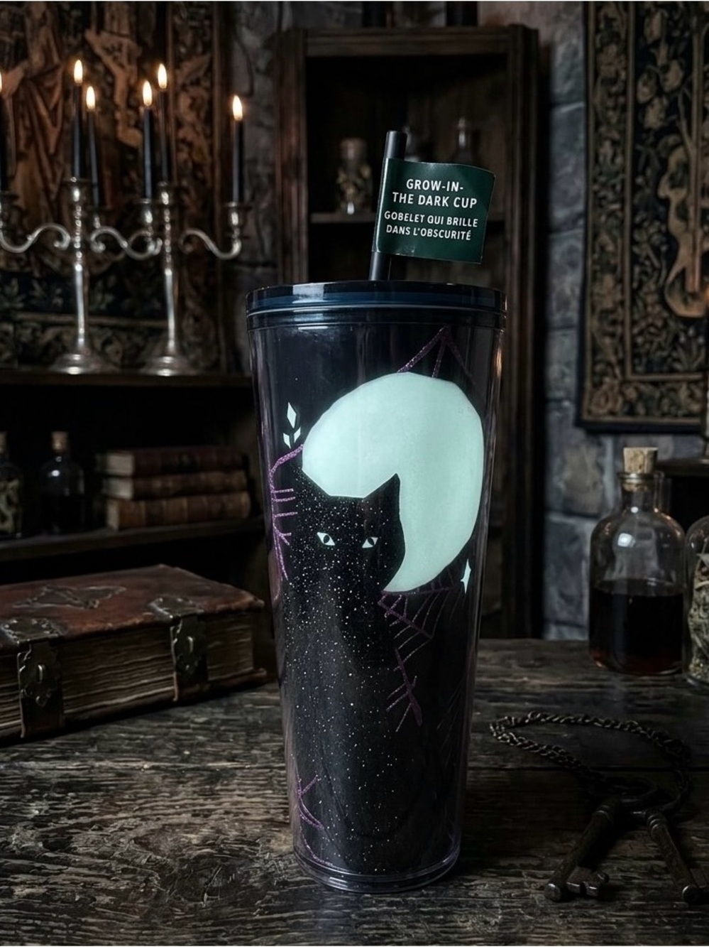Starbucks 2021 Halloween Glow-in-the-Dark
Black Cat Tumbler